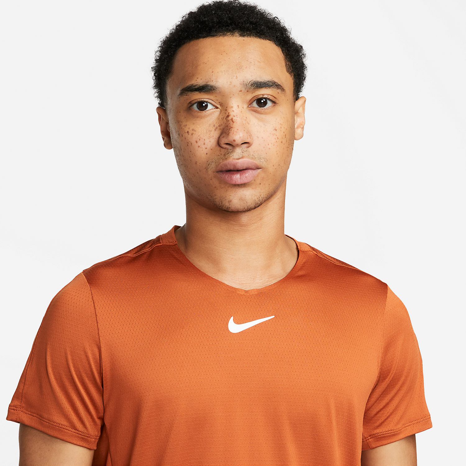 Nike Dri-FIT Advantage Men's Tennis T-Shirt - Dark Russet/White